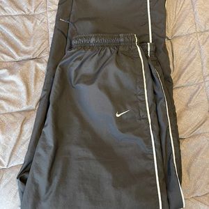 Nike wind breaker pants